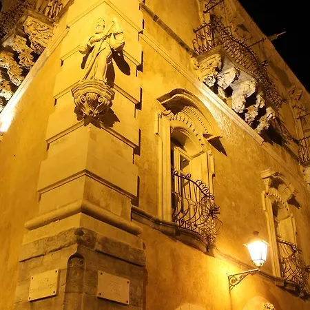Tra Mare E Barocco Casa vacanze